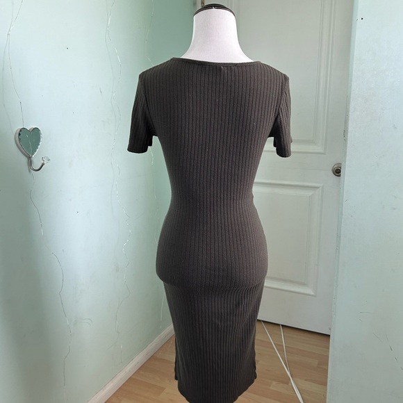 Army Green Ribbed Knit Bodycon T-Shirt Dress - Picture 5 of 6
